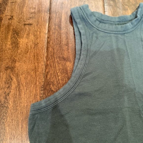 Lululemon Hold Tight Cropped Tank Dark Forest size 4 - Picture 3 of 8